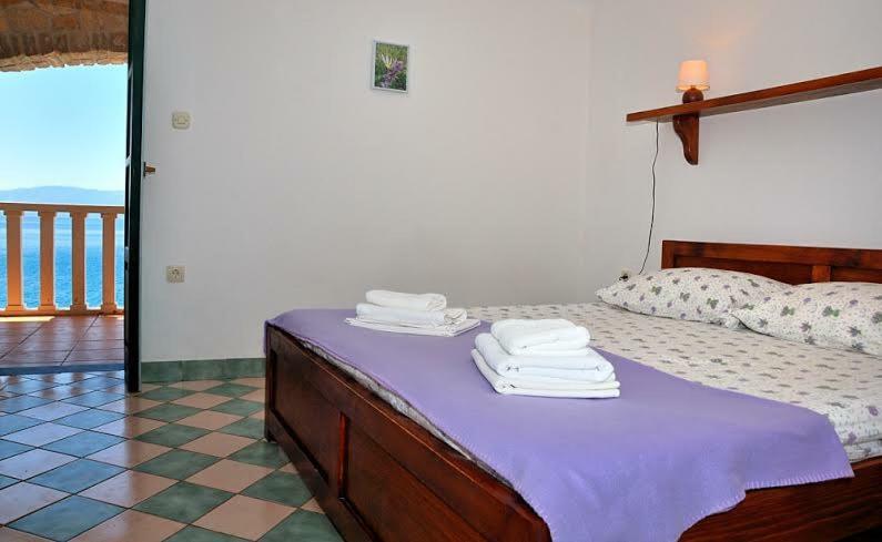 Apartments Martina Brist Exterior photo